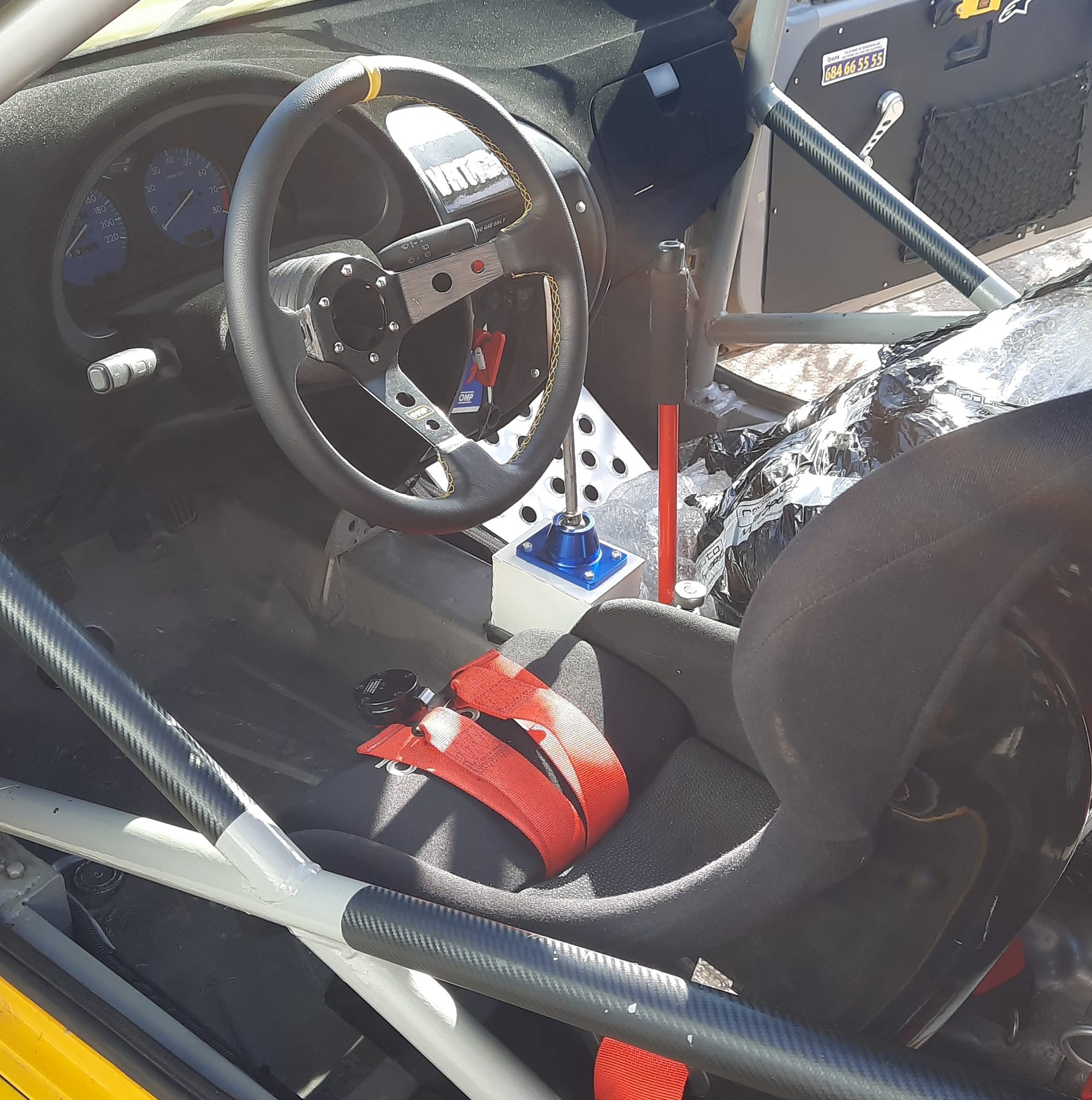 Volante Coche: volantes coche para rally y circuito - GT2i - Gt2i España